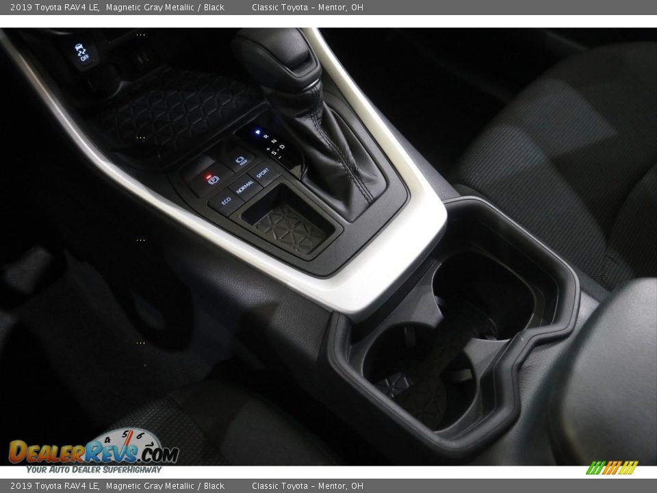 2019 Toyota RAV4 LE Magnetic Gray Metallic / Black Photo #12