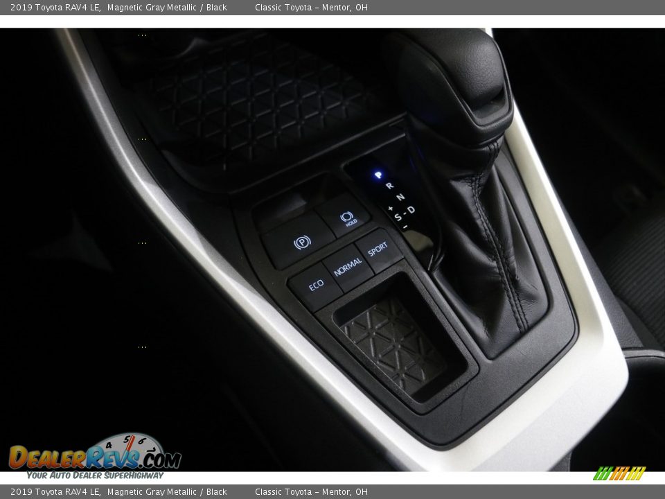 2019 Toyota RAV4 LE Magnetic Gray Metallic / Black Photo #13