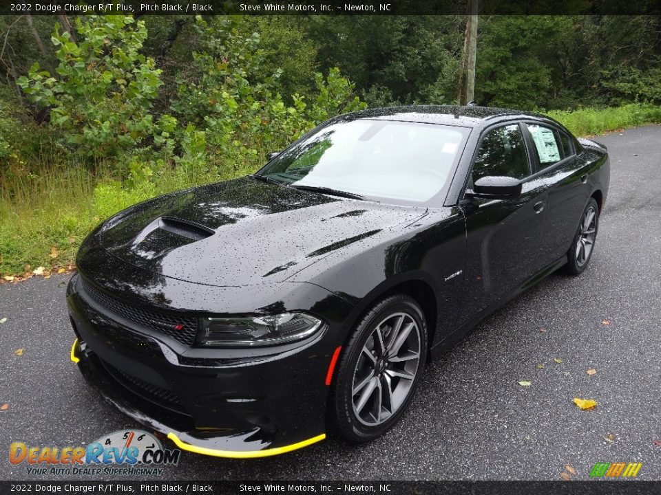 2022 Dodge Charger R/T Plus Pitch Black / Black Photo #2