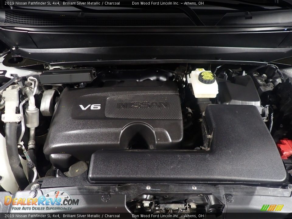 2019 Nissan Pathfinder SL 4x4 Brilliant Silver Metallic / Charcoal Photo #8