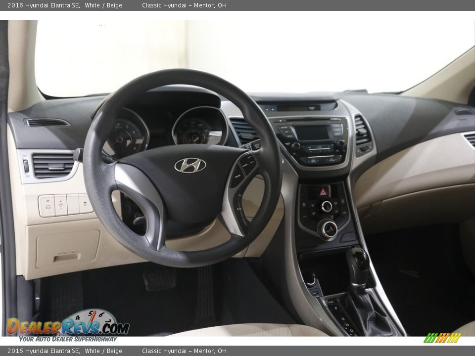 2016 Hyundai Elantra SE White / Beige Photo #6