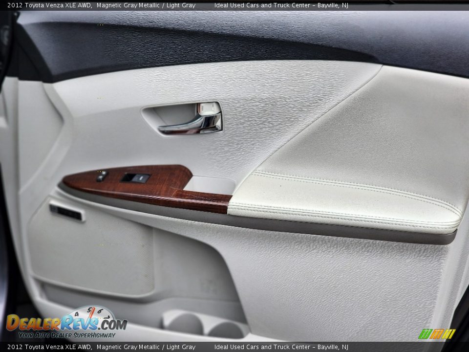 2012 Toyota Venza XLE AWD Magnetic Gray Metallic / Light Gray Photo #10