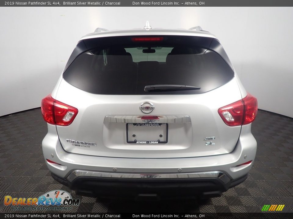 2019 Nissan Pathfinder SL 4x4 Brilliant Silver Metallic / Charcoal Photo #14