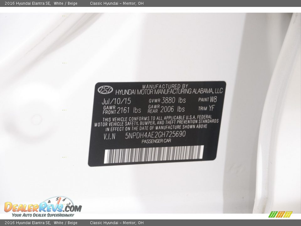 2016 Hyundai Elantra SE White / Beige Photo #17