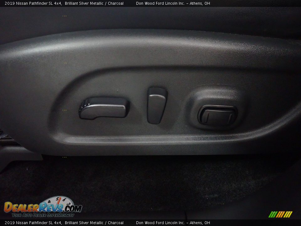 2019 Nissan Pathfinder SL 4x4 Brilliant Silver Metallic / Charcoal Photo #23