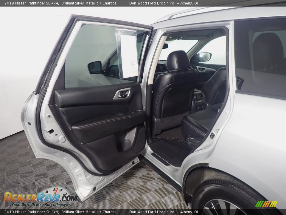 2019 Nissan Pathfinder SL 4x4 Brilliant Silver Metallic / Charcoal Photo #34