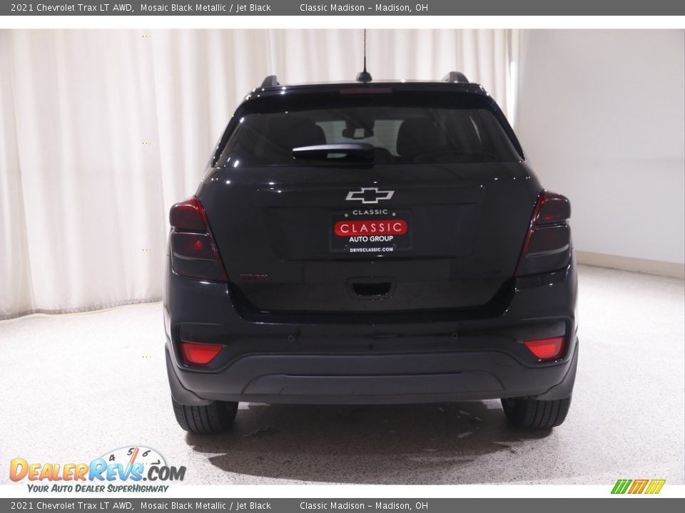 2021 Chevrolet Trax LT AWD Mosaic Black Metallic / Jet Black Photo #17