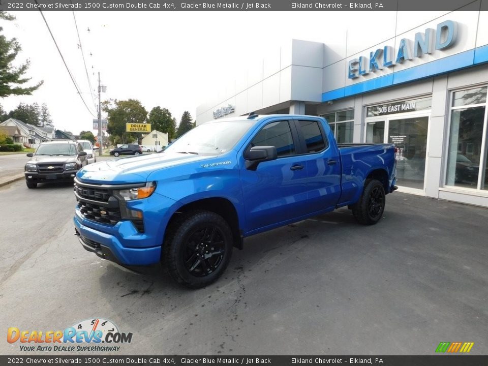 2022 Chevrolet Silverado 1500 Custom Double Cab 4x4 Glacier Blue Metallic / Jet Black Photo #1