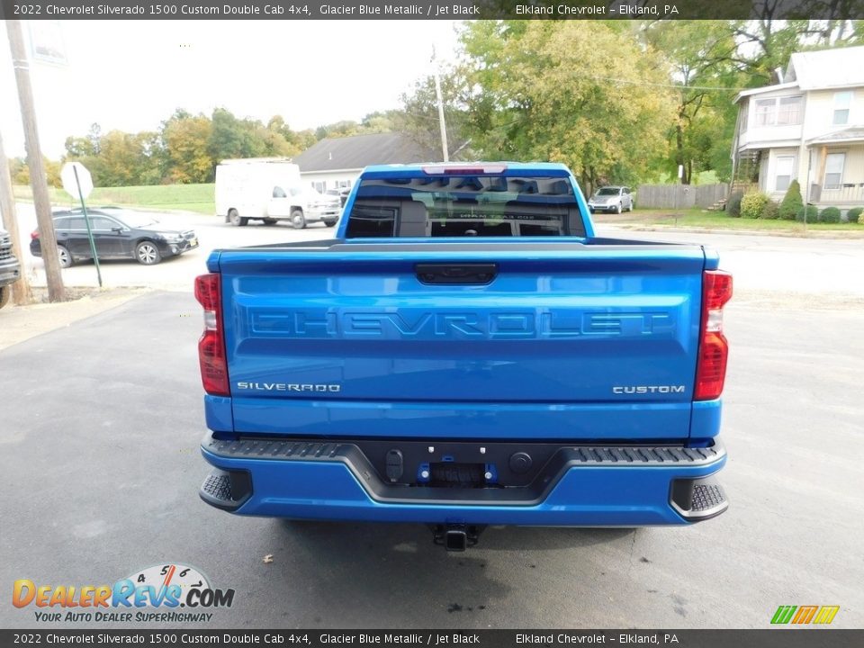 2022 Chevrolet Silverado 1500 Custom Double Cab 4x4 Glacier Blue Metallic / Jet Black Photo #5