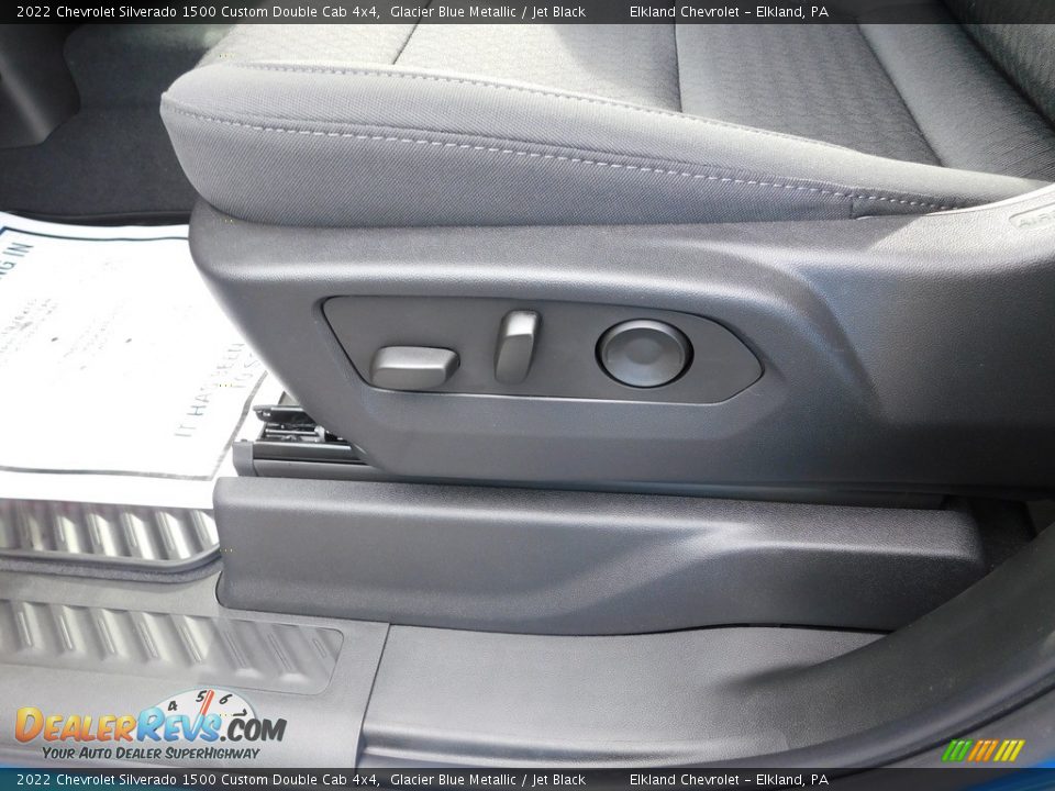 2022 Chevrolet Silverado 1500 Custom Double Cab 4x4 Glacier Blue Metallic / Jet Black Photo #14