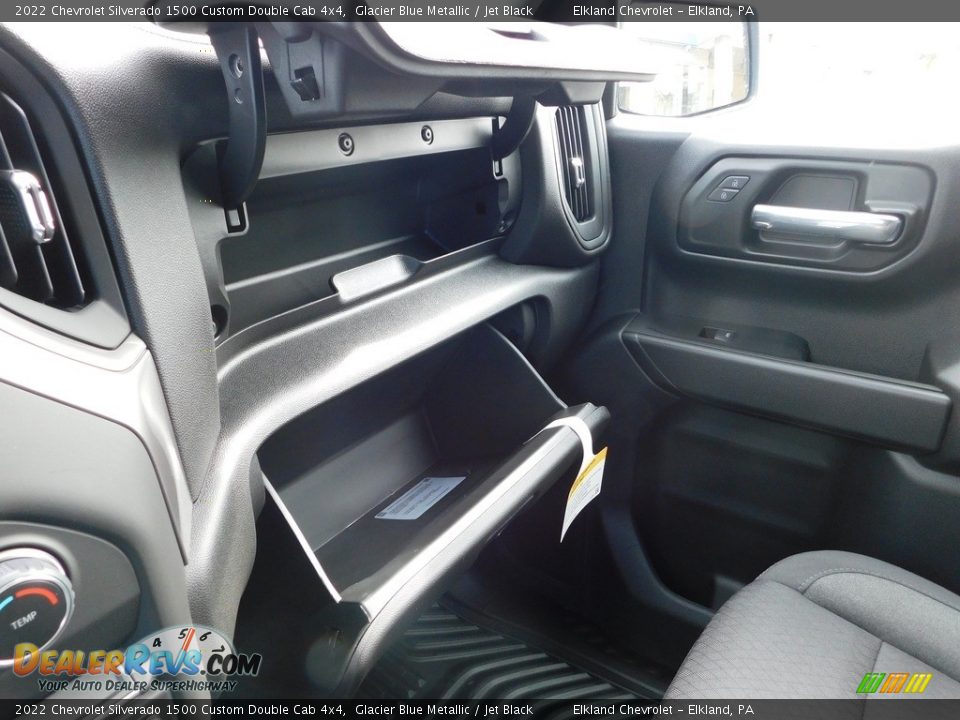2022 Chevrolet Silverado 1500 Custom Double Cab 4x4 Glacier Blue Metallic / Jet Black Photo #31