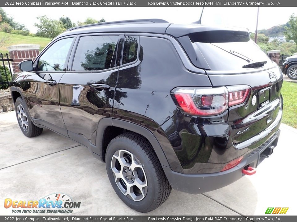 2022 Jeep Compass Trailhawk 4x4 Diamond Black Crystal Pearl / Black Photo #3
