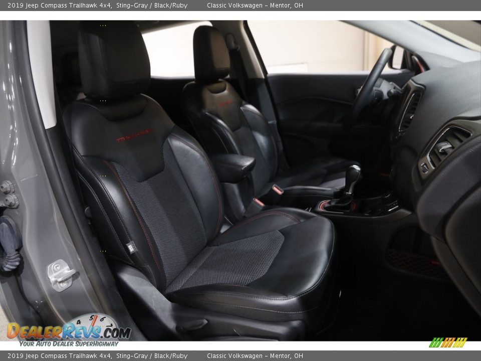 2019 Jeep Compass Trailhawk 4x4 Sting-Gray / Black/Ruby Photo #17