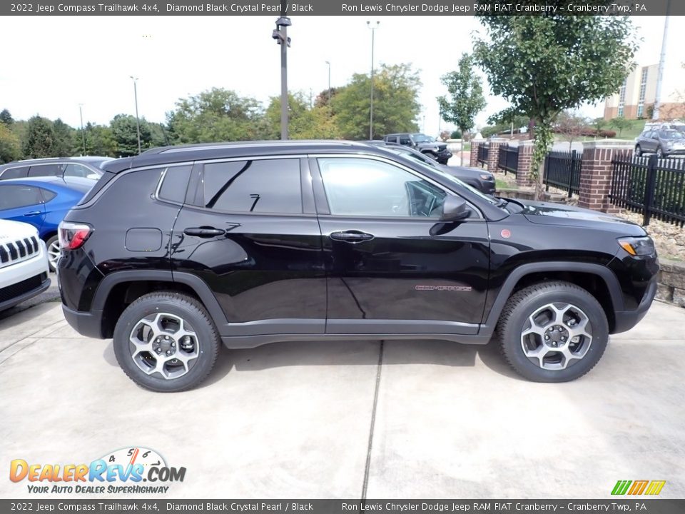 2022 Jeep Compass Trailhawk 4x4 Diamond Black Crystal Pearl / Black Photo #6