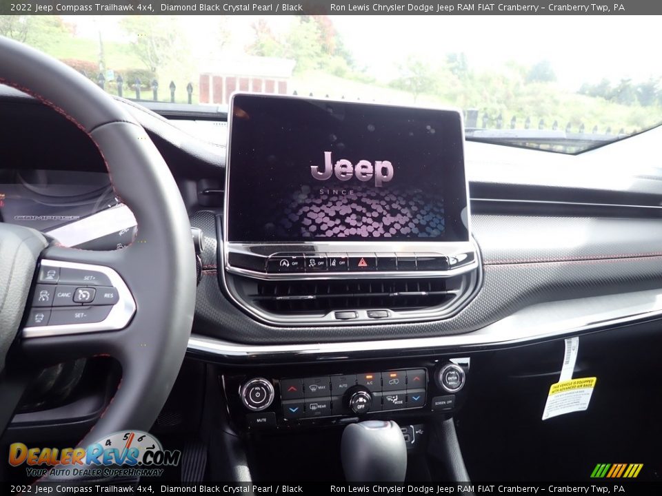 2022 Jeep Compass Trailhawk 4x4 Diamond Black Crystal Pearl / Black Photo #14