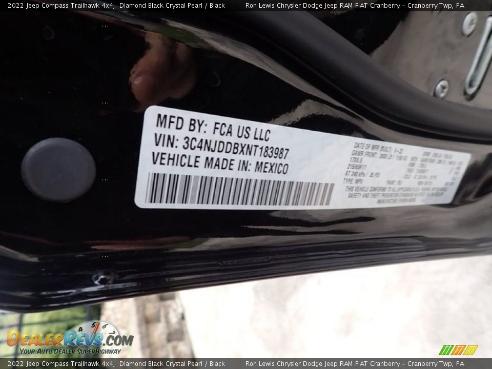 2022 Jeep Compass Trailhawk 4x4 Diamond Black Crystal Pearl / Black Photo #20