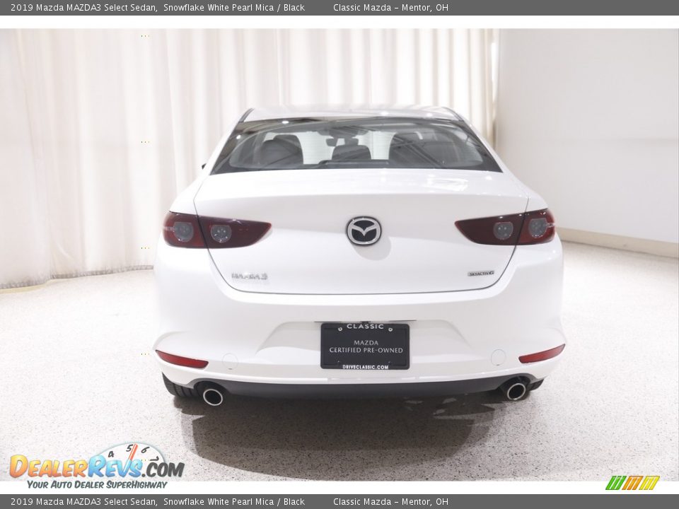 2019 Mazda MAZDA3 Select Sedan Snowflake White Pearl Mica / Black Photo #18