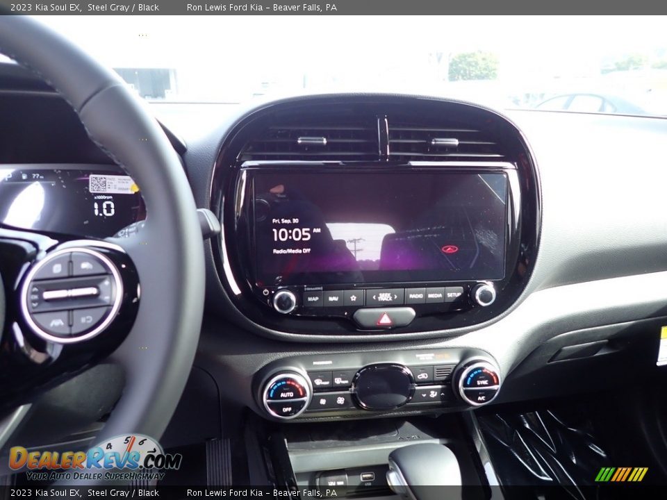 2023 Kia Soul EX Steel Gray / Black Photo #17