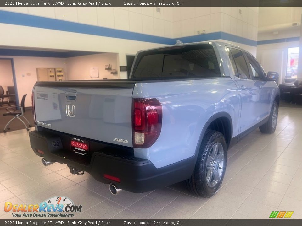 2023 Honda Ridgeline RTL AWD Sonic Gray Pearl / Black Photo #4