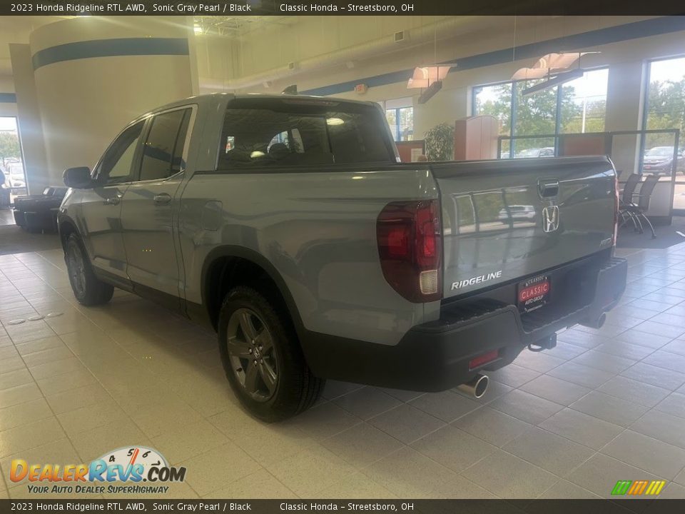 2023 Honda Ridgeline RTL AWD Sonic Gray Pearl / Black Photo #5