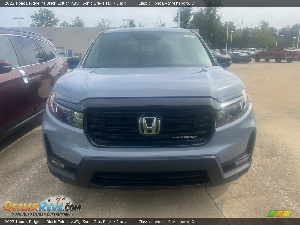 2023 Honda Ridgeline Black Edition AWD Sonic Gray Pearl / Black Photo #2