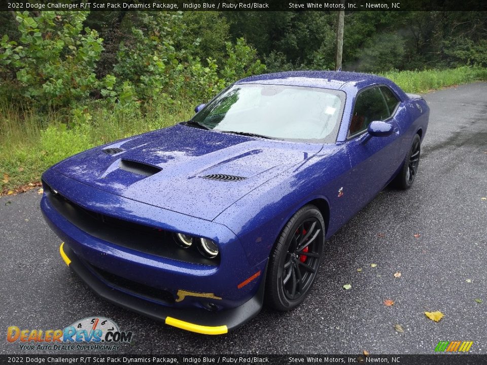 2022 Dodge Challenger R/T Scat Pack Dynamics Package Indigo Blue / Ruby Red/Black Photo #2