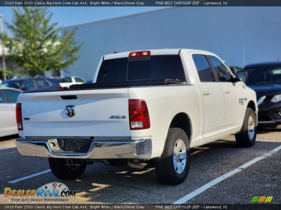 2019 Ram 1500 Classic Big Horn Crew Cab 4x4 Bright White / Black/Diesel Gray Photo #8