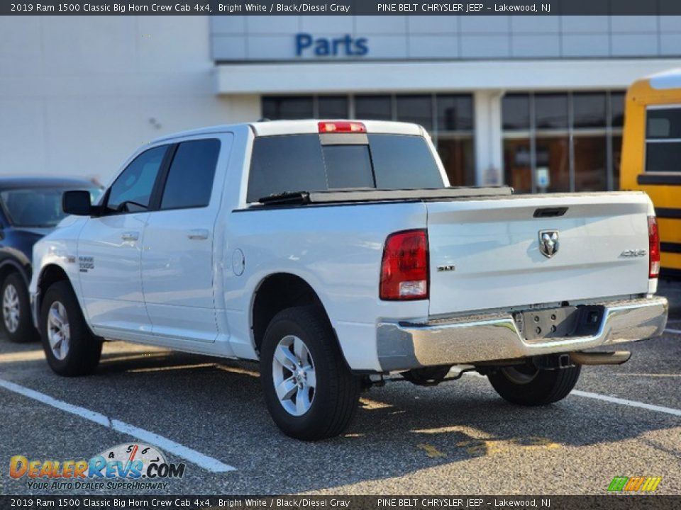 2019 Ram 1500 Classic Big Horn Crew Cab 4x4 Bright White / Black/Diesel Gray Photo #10