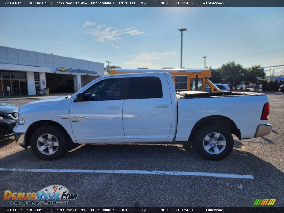 2019 Ram 1500 Classic Big Horn Crew Cab 4x4 Bright White / Black/Diesel Gray Photo #11