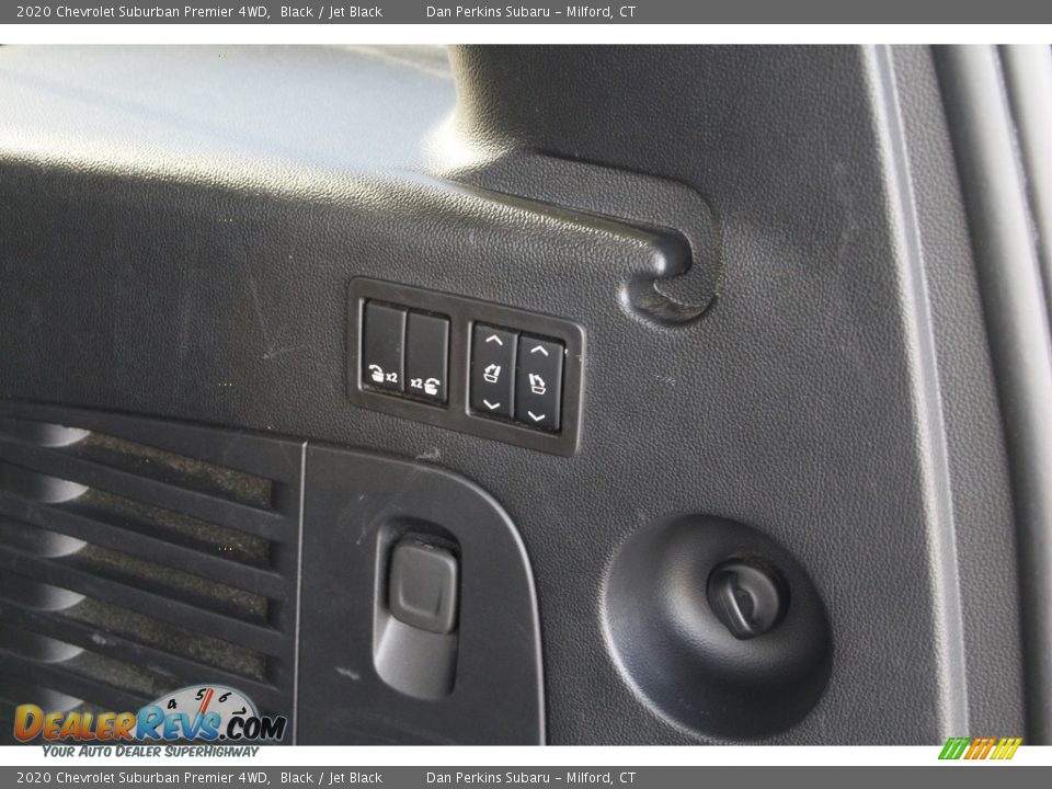 2020 Chevrolet Suburban Premier 4WD Black / Jet Black Photo #16