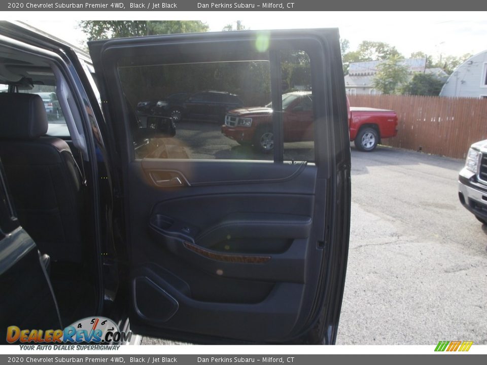 2020 Chevrolet Suburban Premier 4WD Black / Jet Black Photo #17