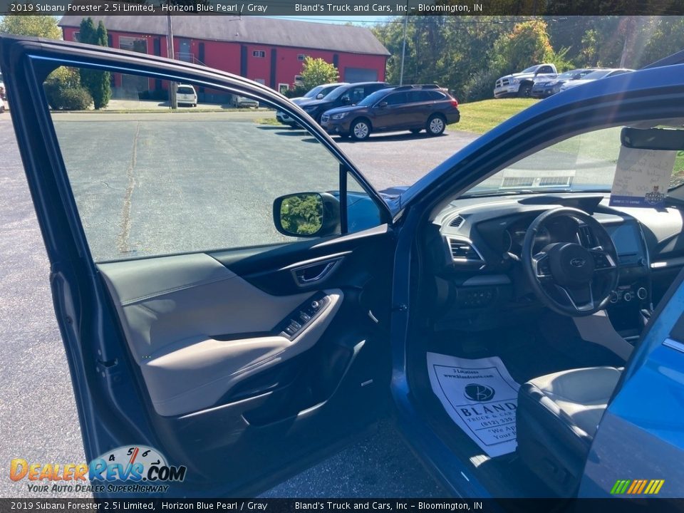 2019 Subaru Forester 2.5i Limited Horizon Blue Pearl / Gray Photo #10