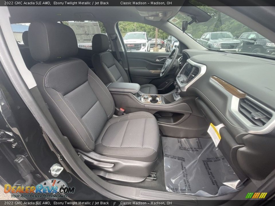 Front Seat of 2022 GMC Acadia SLE AWD Photo #19
