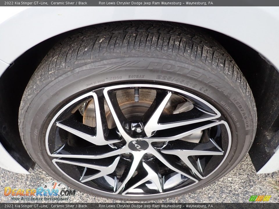 2022 Kia Stinger GT-Line Wheel Photo #5