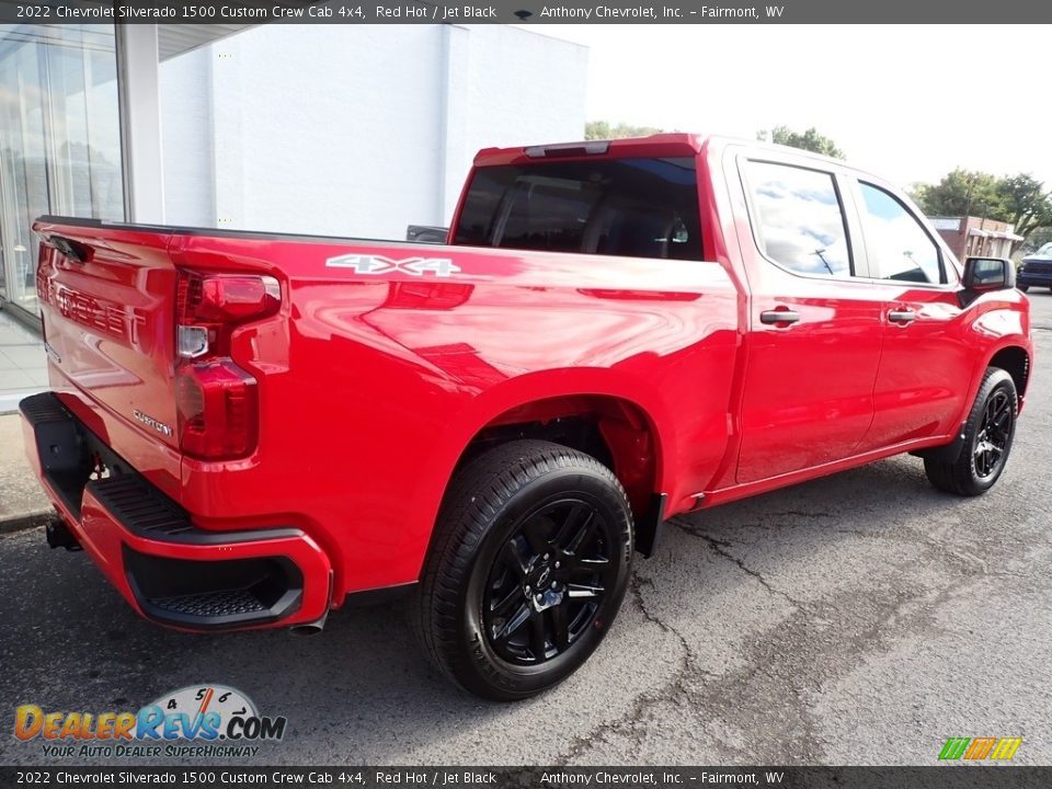 2022 Chevrolet Silverado 1500 Custom Crew Cab 4x4 Red Hot / Jet Black Photo #3