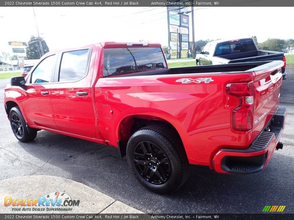 2022 Chevrolet Silverado 1500 Custom Crew Cab 4x4 Red Hot / Jet Black Photo #5