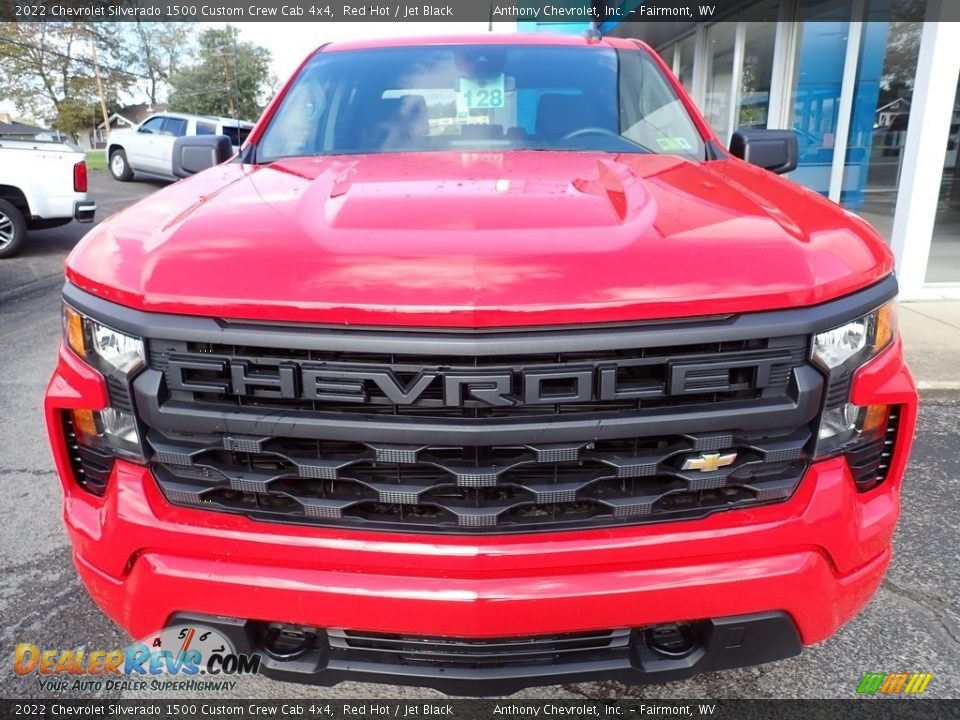 2022 Chevrolet Silverado 1500 Custom Crew Cab 4x4 Red Hot / Jet Black Photo #8