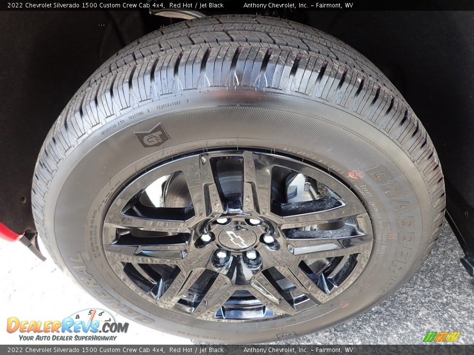 2022 Chevrolet Silverado 1500 Custom Crew Cab 4x4 Red Hot / Jet Black Photo #9