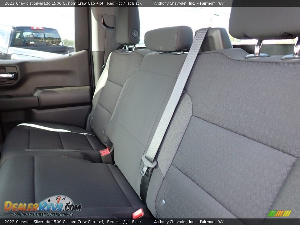 2022 Chevrolet Silverado 1500 Custom Crew Cab 4x4 Red Hot / Jet Black Photo #11