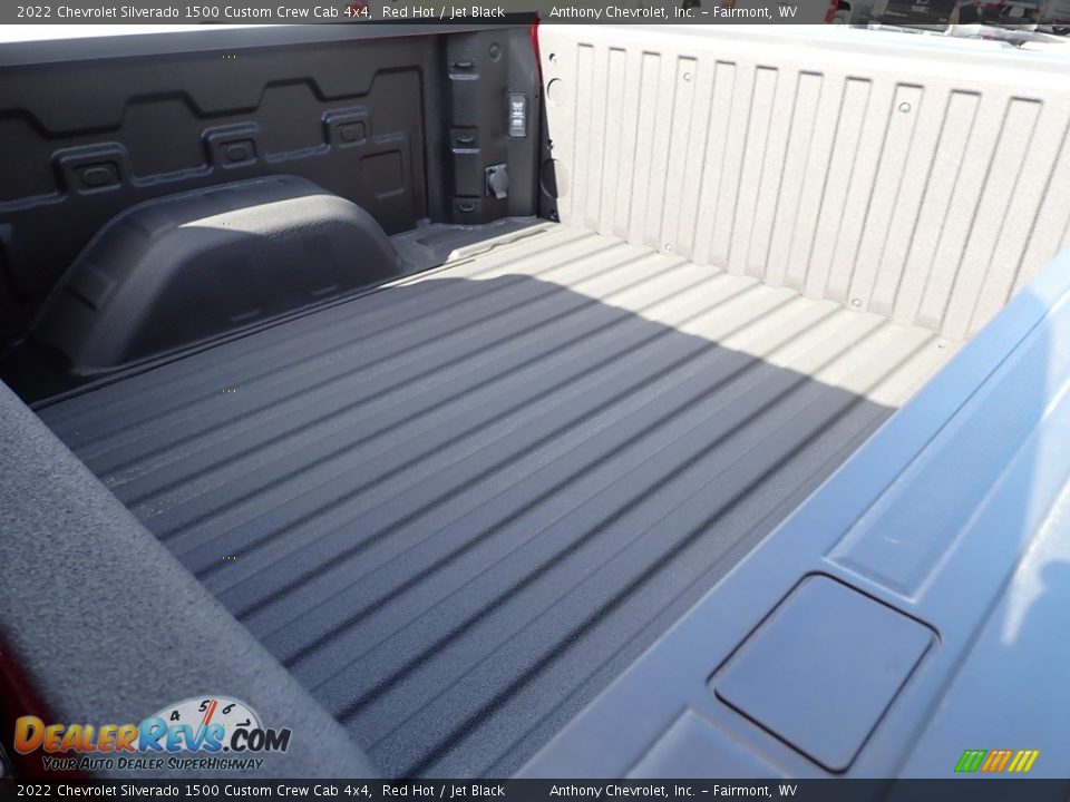 2022 Chevrolet Silverado 1500 Custom Crew Cab 4x4 Red Hot / Jet Black Photo #12