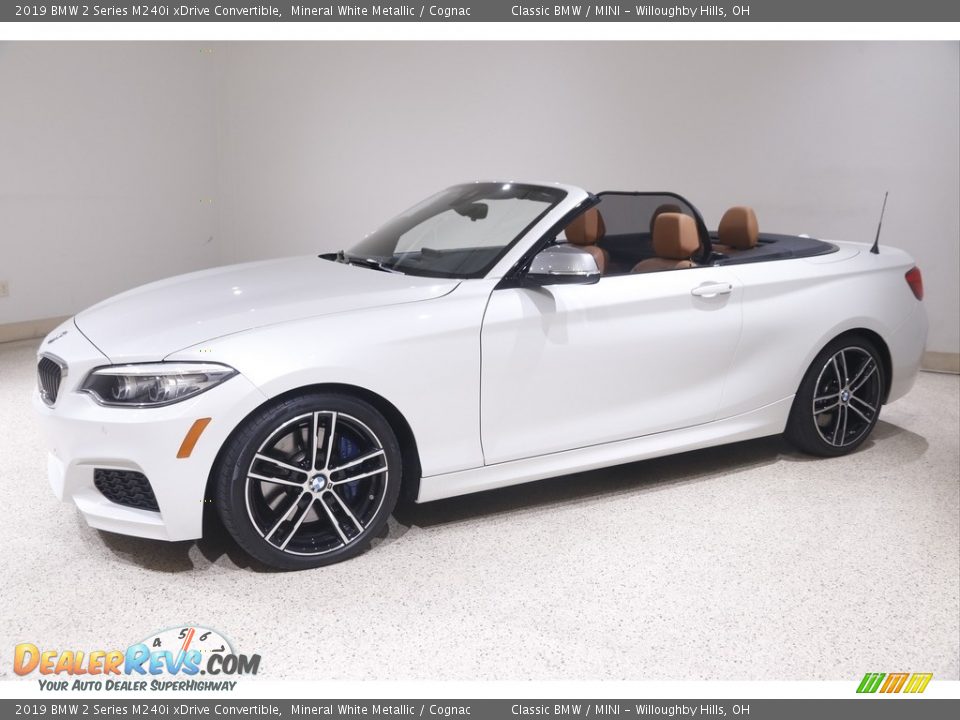 Front 3/4 View of 2019 BMW 2 Series M240i xDrive Convertible Photo #4