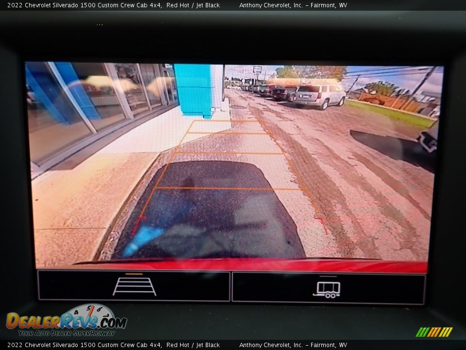 2022 Chevrolet Silverado 1500 Custom Crew Cab 4x4 Red Hot / Jet Black Photo #19