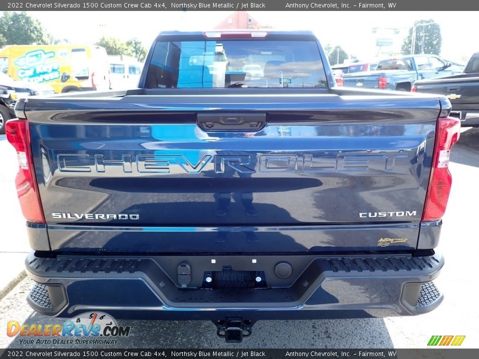 2022 Chevrolet Silverado 1500 Custom Crew Cab 4x4 Northsky Blue Metallic / Jet Black Photo #4