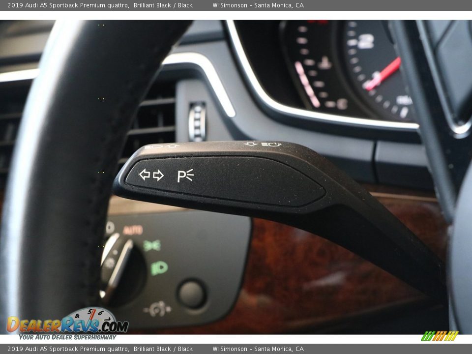 Controls of 2019 Audi A5 Sportback Premium quattro Photo #32