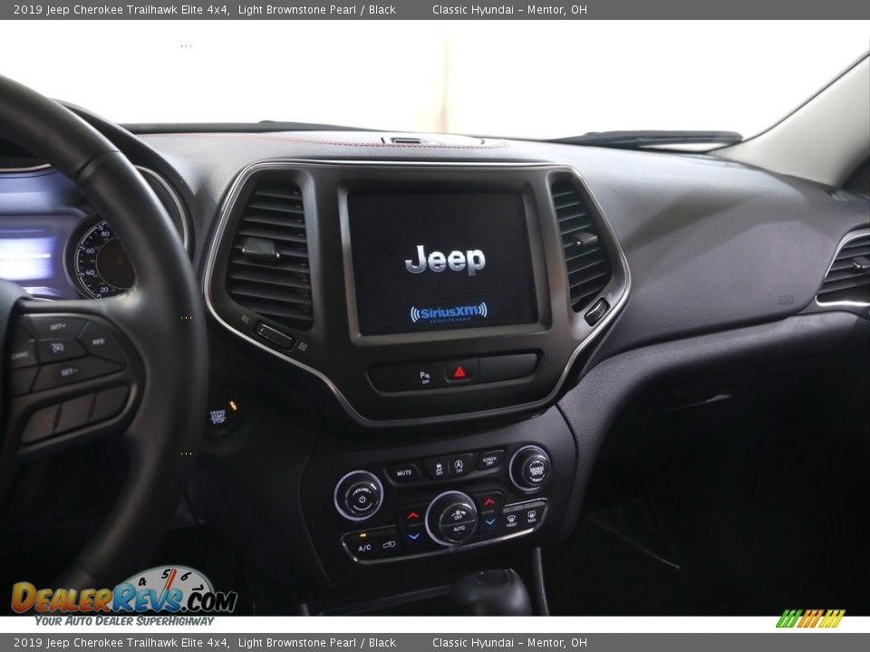 2019 Jeep Cherokee Trailhawk Elite 4x4 Light Brownstone Pearl / Black Photo #9
