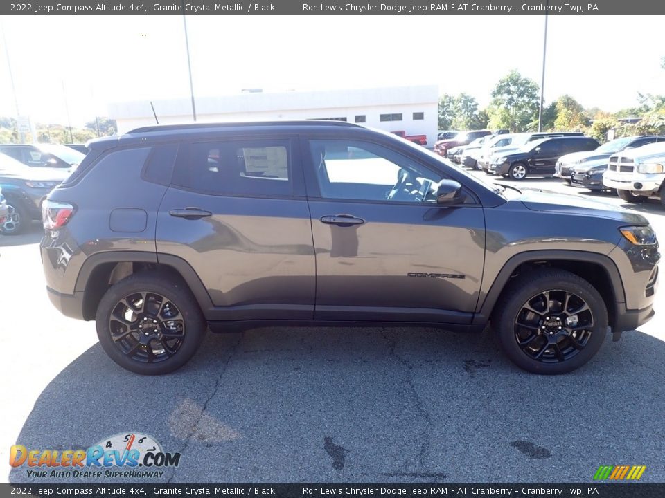 2022 Jeep Compass Altitude 4x4 Granite Crystal Metallic / Black Photo #6