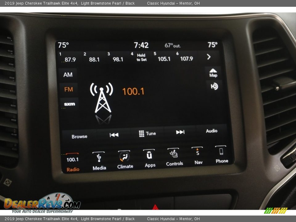 2019 Jeep Cherokee Trailhawk Elite 4x4 Light Brownstone Pearl / Black Photo #10