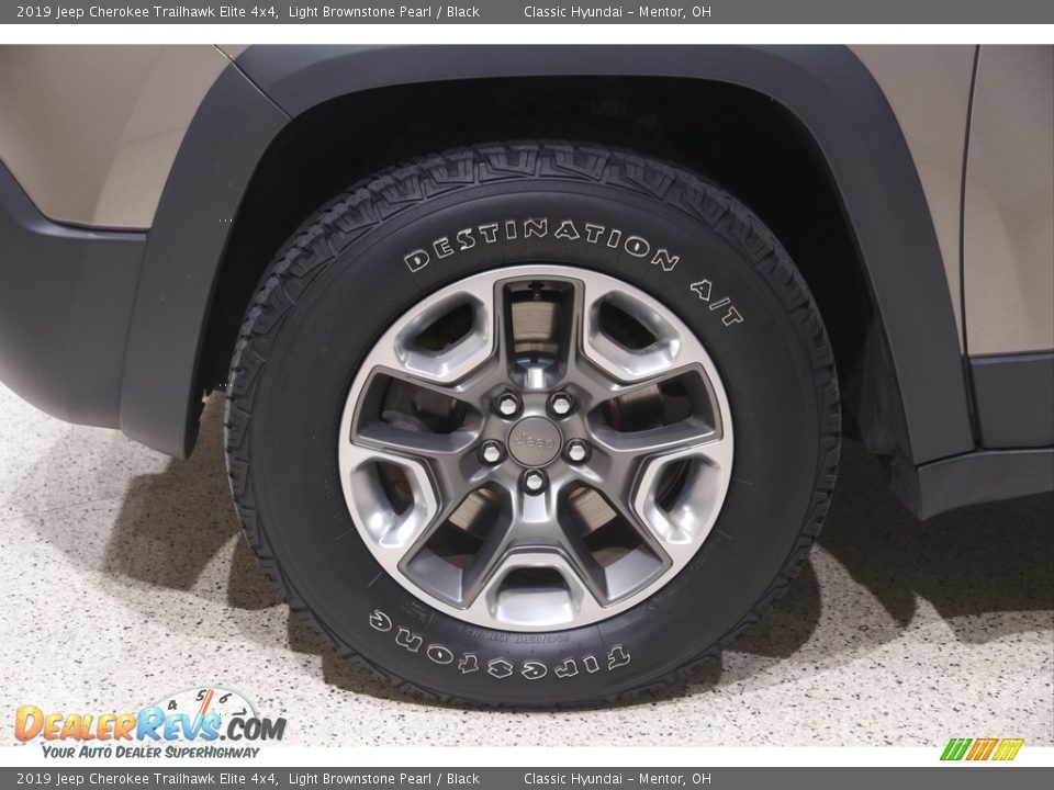 2019 Jeep Cherokee Trailhawk Elite 4x4 Light Brownstone Pearl / Black Photo #22