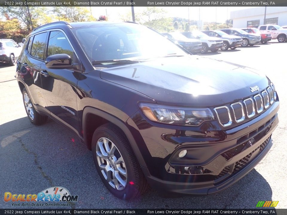 2022 Jeep Compass Latitude Lux 4x4 Diamond Black Crystal Pearl / Black Photo #7