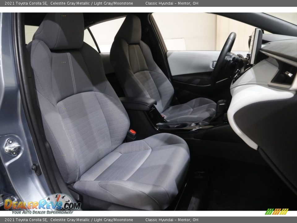 2021 Toyota Corolla SE Celestite Gray Metallic / Light Gray/Moonstone Photo #14